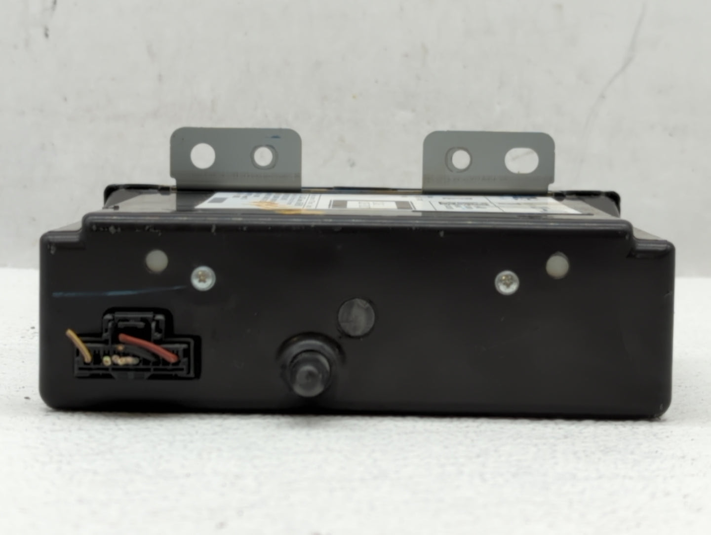 2015-2015 Buick Regal Am Fm Cd Player Radio Receiver - Oemusedautoparts1.com