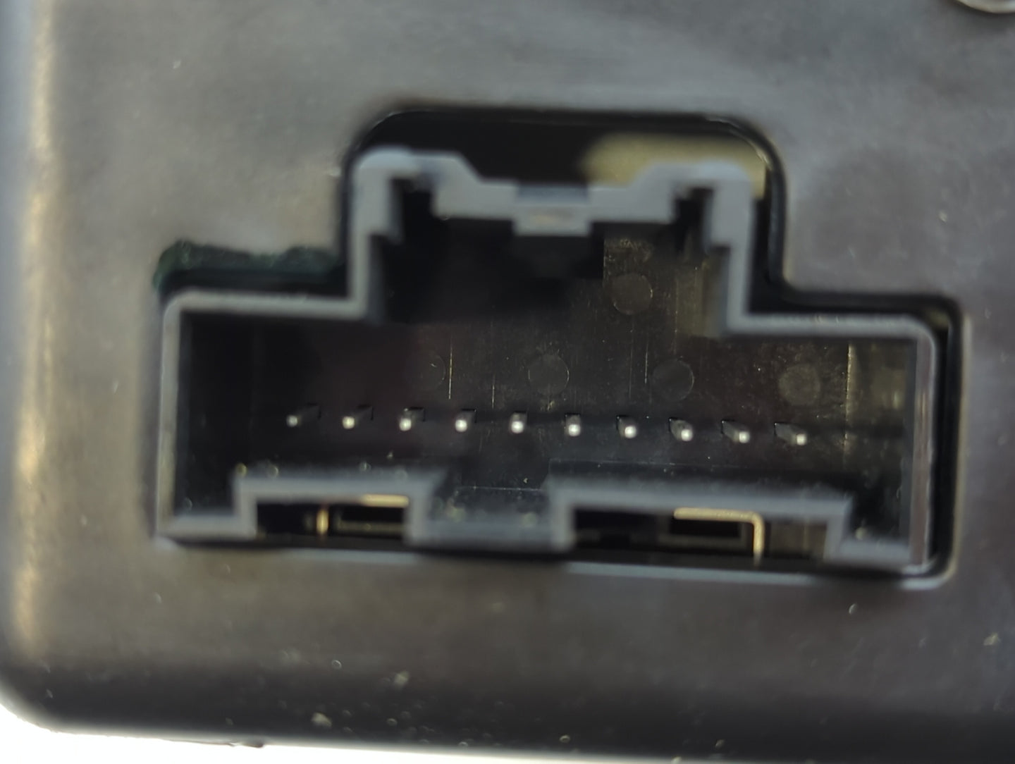 2015-2017 Buick Regal Am Fm Cd Player Radio Receiver - Oemusedautoparts1.com