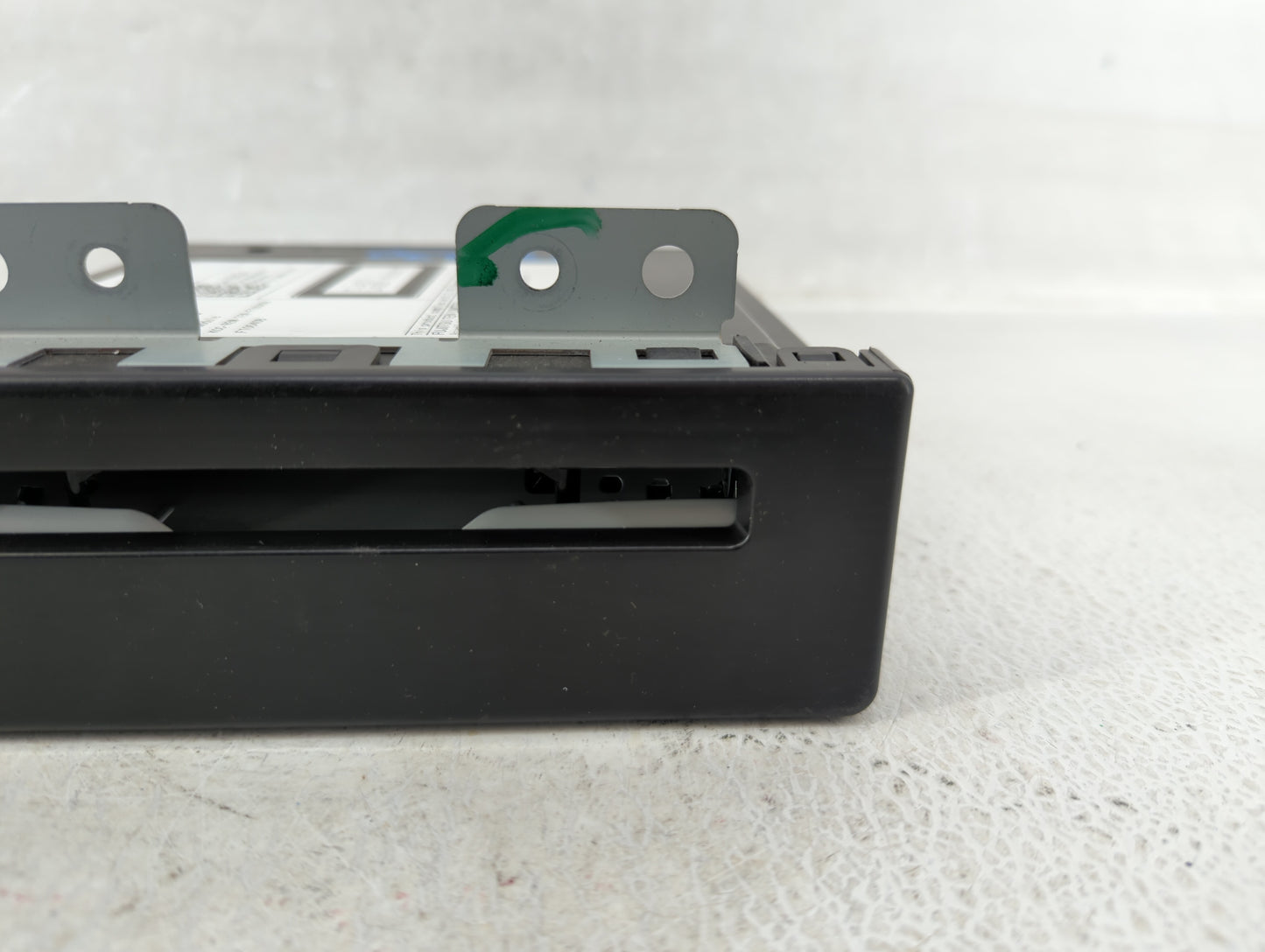 2015-2017 Buick Regal Radio AM FM Cd Player Receiver Replacement P/N:84016434 13594480 Fits Fits 2015 2016 2017 2018 2019 20