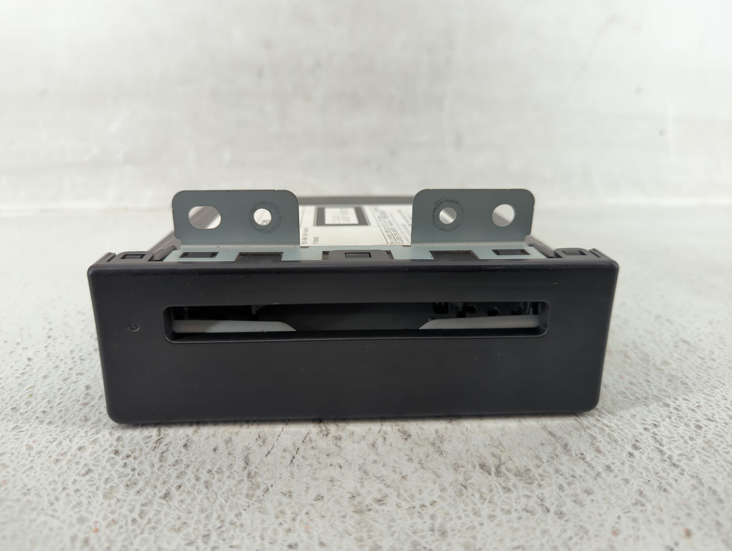 2015-2015 Buick Regal Am Fm Cd Player Radio Receiver - Oemusedautoparts1.com