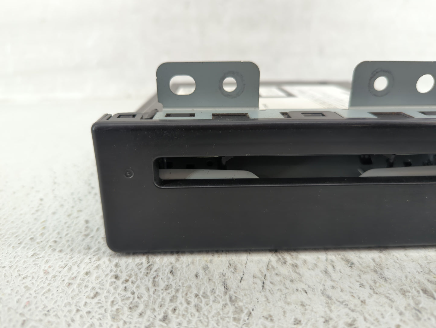 2015-2015 Buick Regal Am Fm Cd Player Radio Receiver - Oemusedautoparts1.com