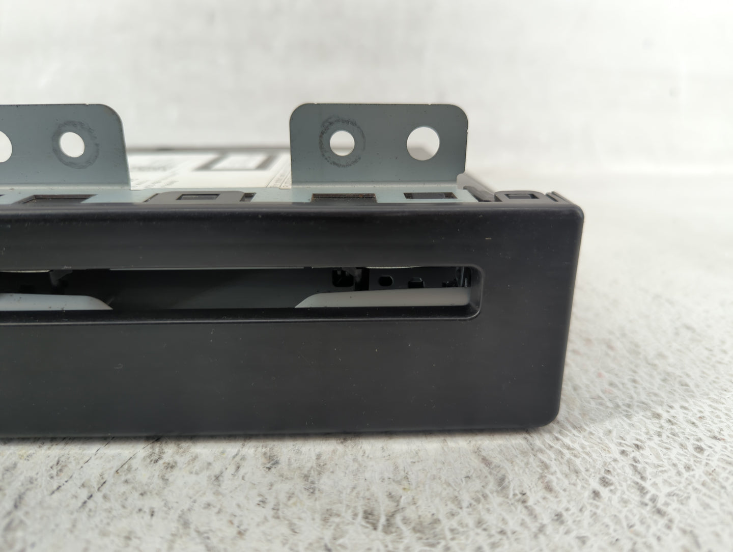 2015-2015 Buick Regal Am Fm Cd Player Radio Receiver - Oemusedautoparts1.com
