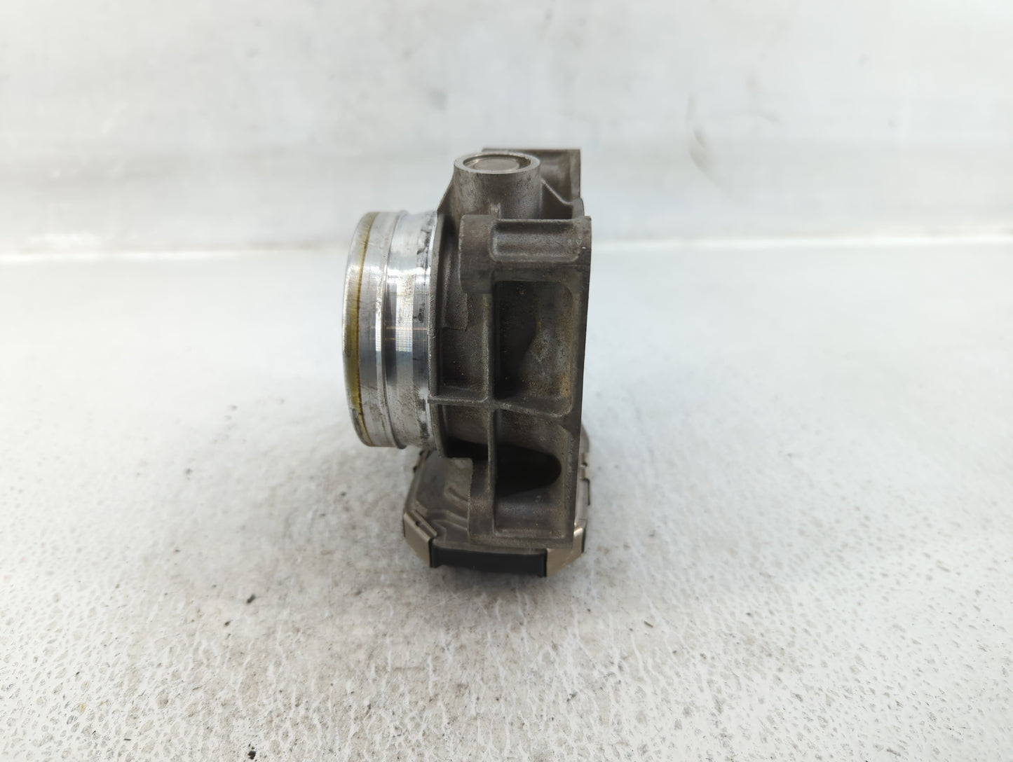 2014-2017 Buick Regal Throttle Body P/N:12627067DA Fits Fits 2013 2014 2015 2016 2017 2018 2019 2020 2021 OEM Used Auto Part