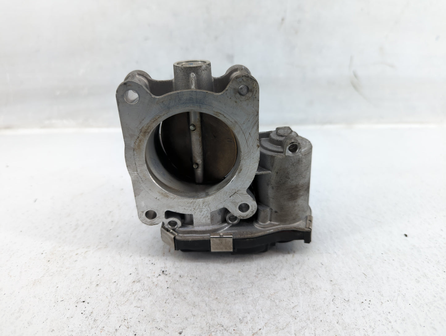 2014-2017 Buick Regal Throttle Body P/N:12627067DA Fits Fits 2013 2014 2015 2016 2017 2018 2019 2020 2021 OEM Used Auto Part