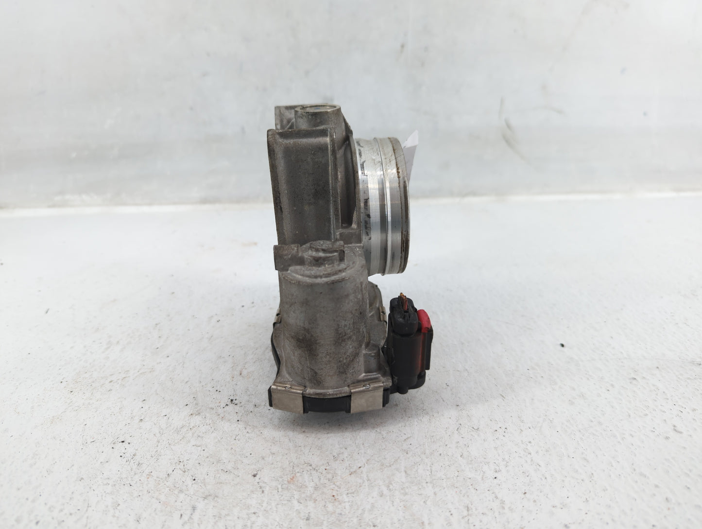 2014-2017 Buick Regal Throttle Body P/N:12627067DA Fits Fits 2013 2014 2015 2016 2017 2018 2019 2020 2021 OEM Used Auto Part