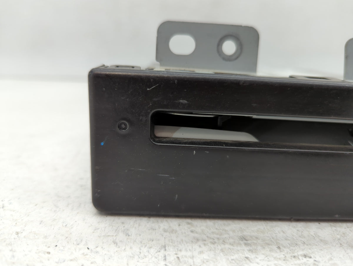 2015-2017 Buick Regal Am Fm Cd Player Radio Receiver 596929 - Oemusedautoparts1.com