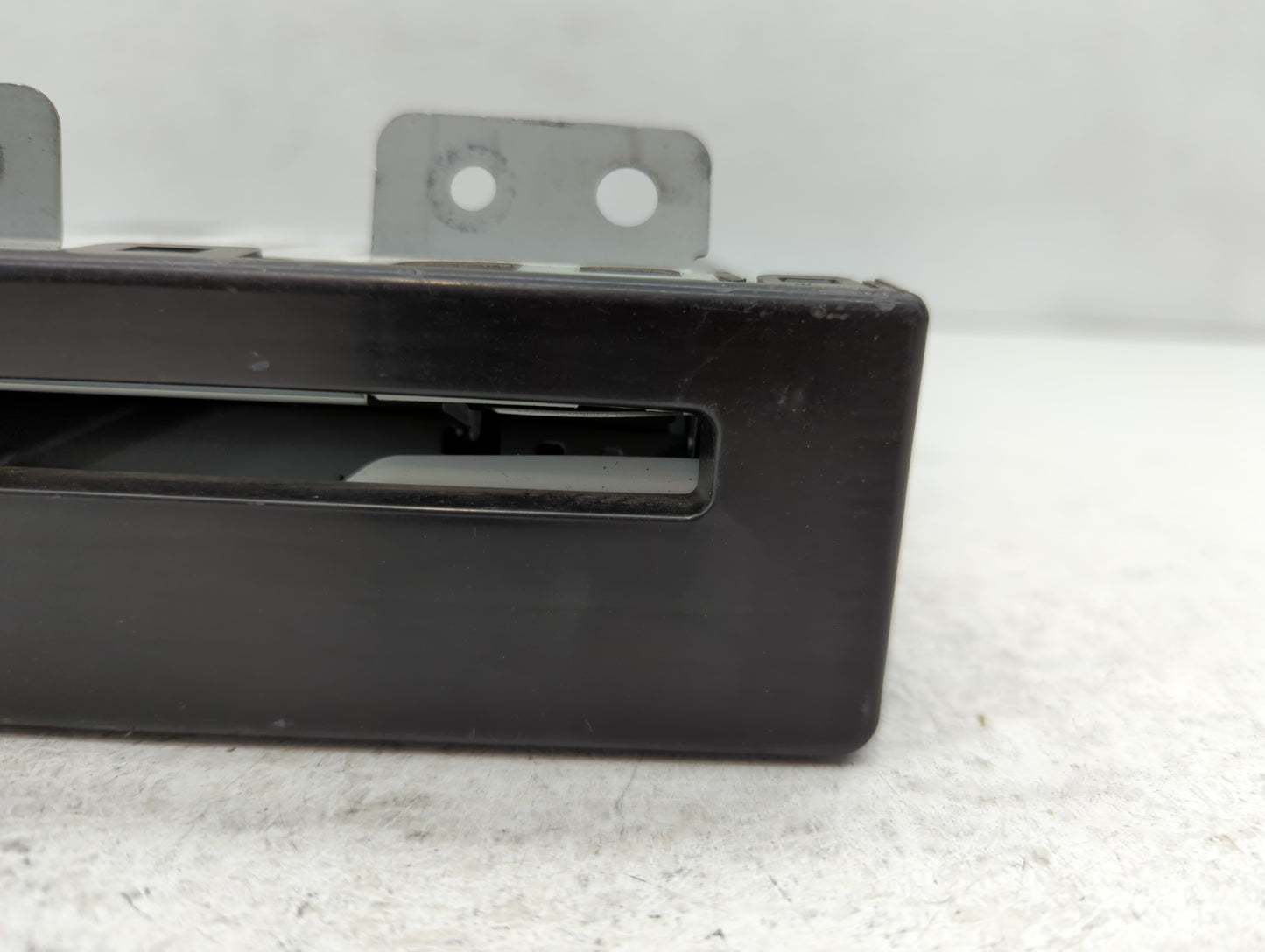 2015-2017 Buick Regal Am Fm Cd Player Radio Receiver - Oemusedautoparts1.com