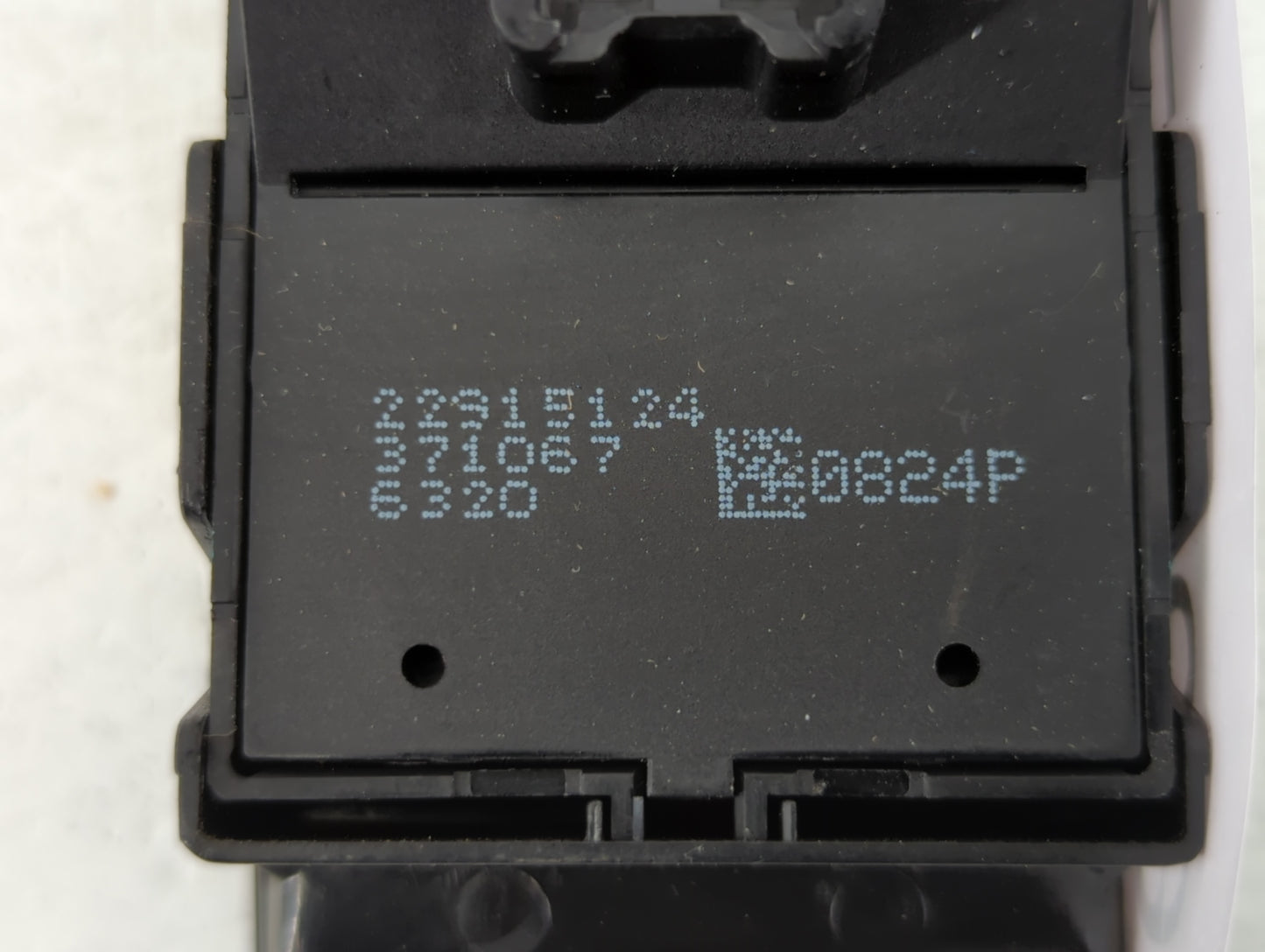 2014-2017 Buick Regal Master Power Window Switch Replacement Driver Side Left P/N:371067 22915124 Fits OEM Used Auto Parts -