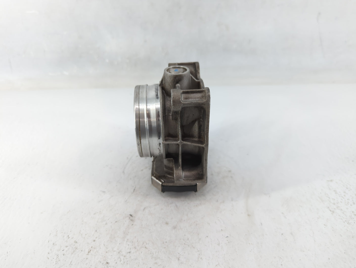 2014-2017 Buick Regal Throttle Body P/N:12627067DA Fits Fits 2013 2014 2015 2016 2017 2018 2019 2020 2021 OEM Used Auto Part