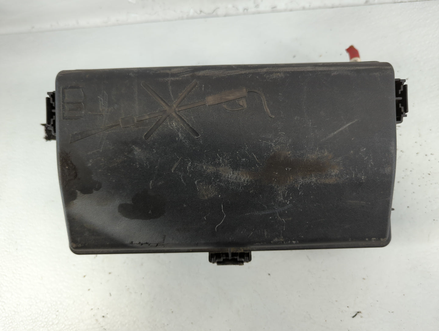 2014-2017 Buick Regal Fusebox Fuse Box Panel Relay Module P/N:23126639-01 Fits Fits 2014 2015 2016 2017 OEM Used Auto Parts 