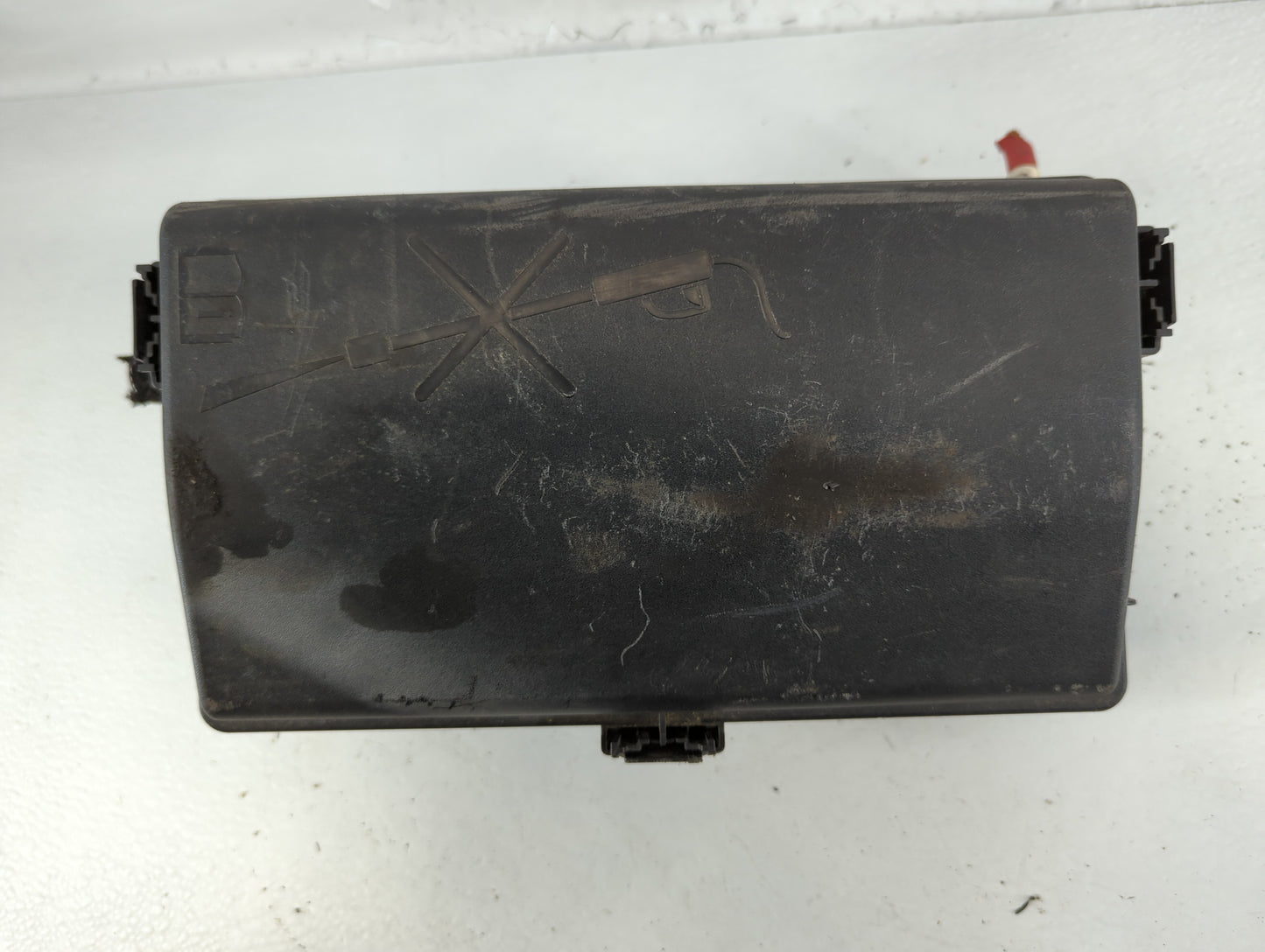 2014-2017 Buick Regal Fusebox Fuse Box Panel Relay Module P/N:23126639-01 Fits Fits 2014 2015 2016 2017 OEM Used Auto Parts 