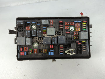 2014-2017 Buick Regal Fusebox Fuse Box Panel Relay Module P/N:23126639-01 Fits Fits 2014 2015 2016 2017 OEM Used Auto Parts
