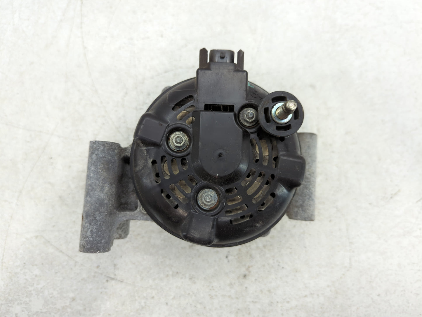 2014-2017 Buick Regal Alternator Replacement Generator Charging Assembly Engine OEM P/N:TN104210-1902 13592810 Fits OEM Used