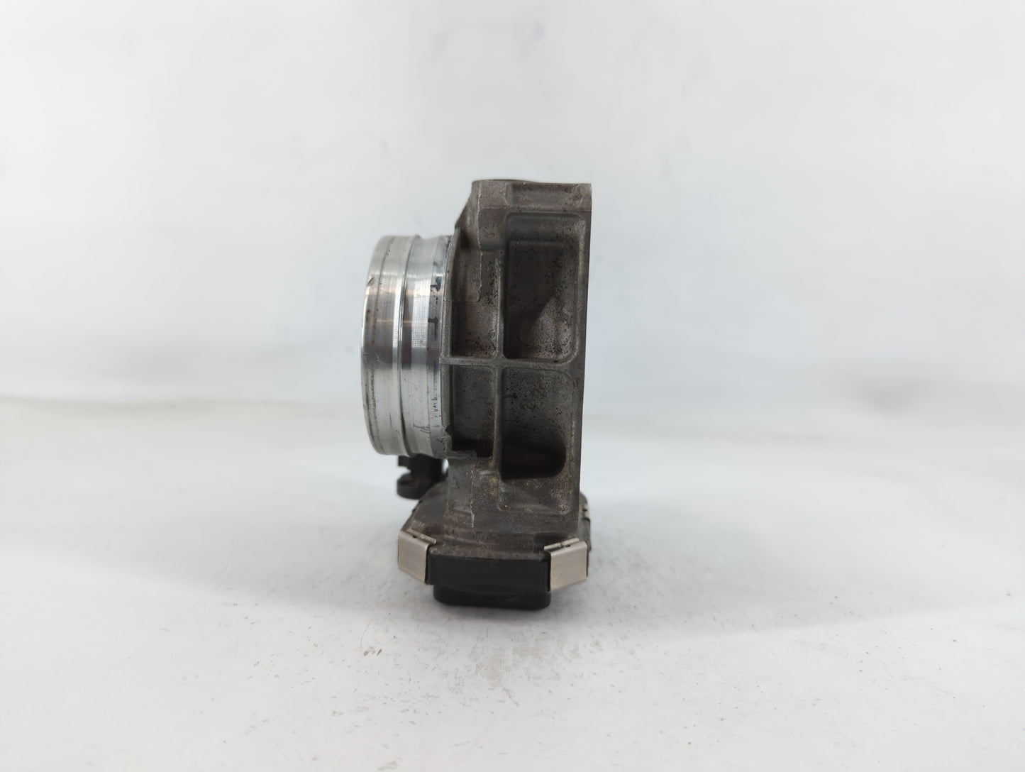 2014-2017 Buick Regal Throttle Body P/N:12627067DA Fits Fits 2013 2014 2015 2016 2017 2018 2019 2020 2021 OEM Used Auto Part