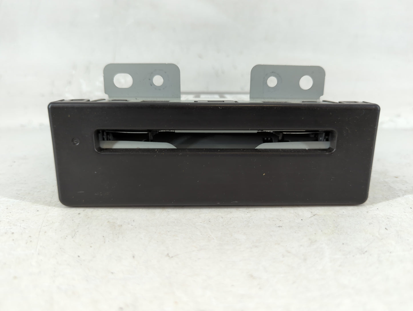 2014-2015 Buick Regal Am Fm Cd Player Radio Receiver - Oemusedautoparts1.com