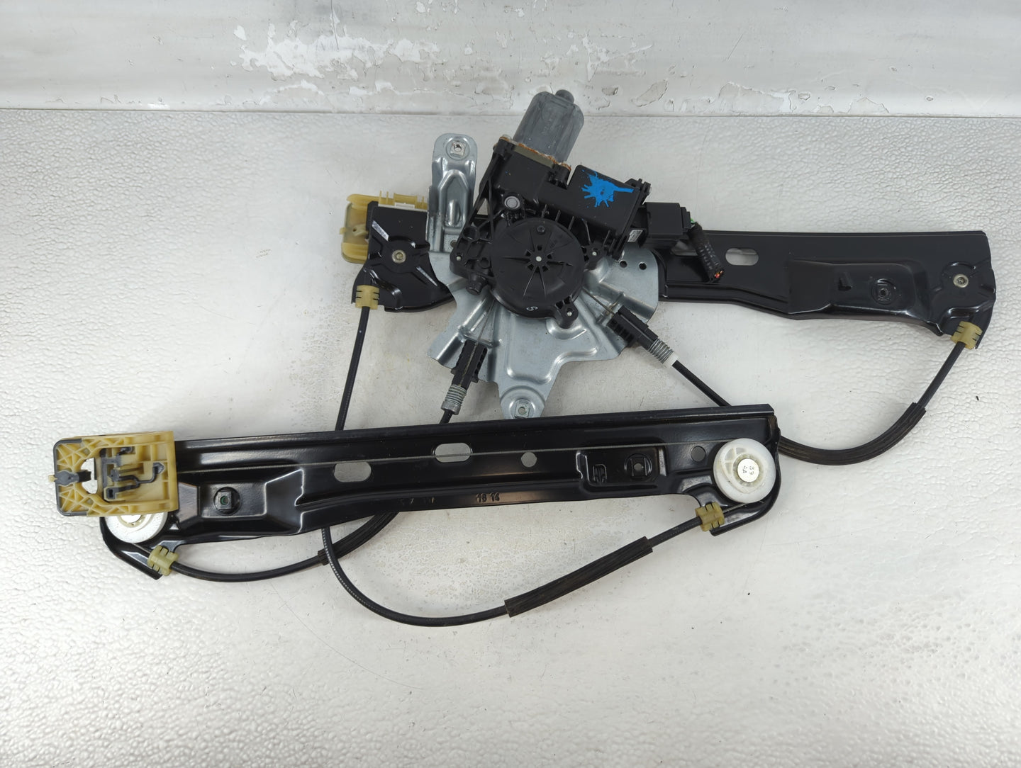 2011-2017 Buick Regal Driver Left Front Window Regulator - Oemusedautoparts1.com