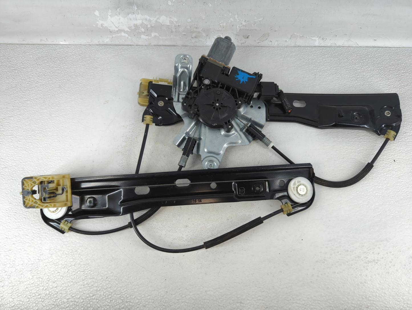 2011-2017 Buick Regal Driver Left Front Window Regulator - Oemusedautoparts1.com