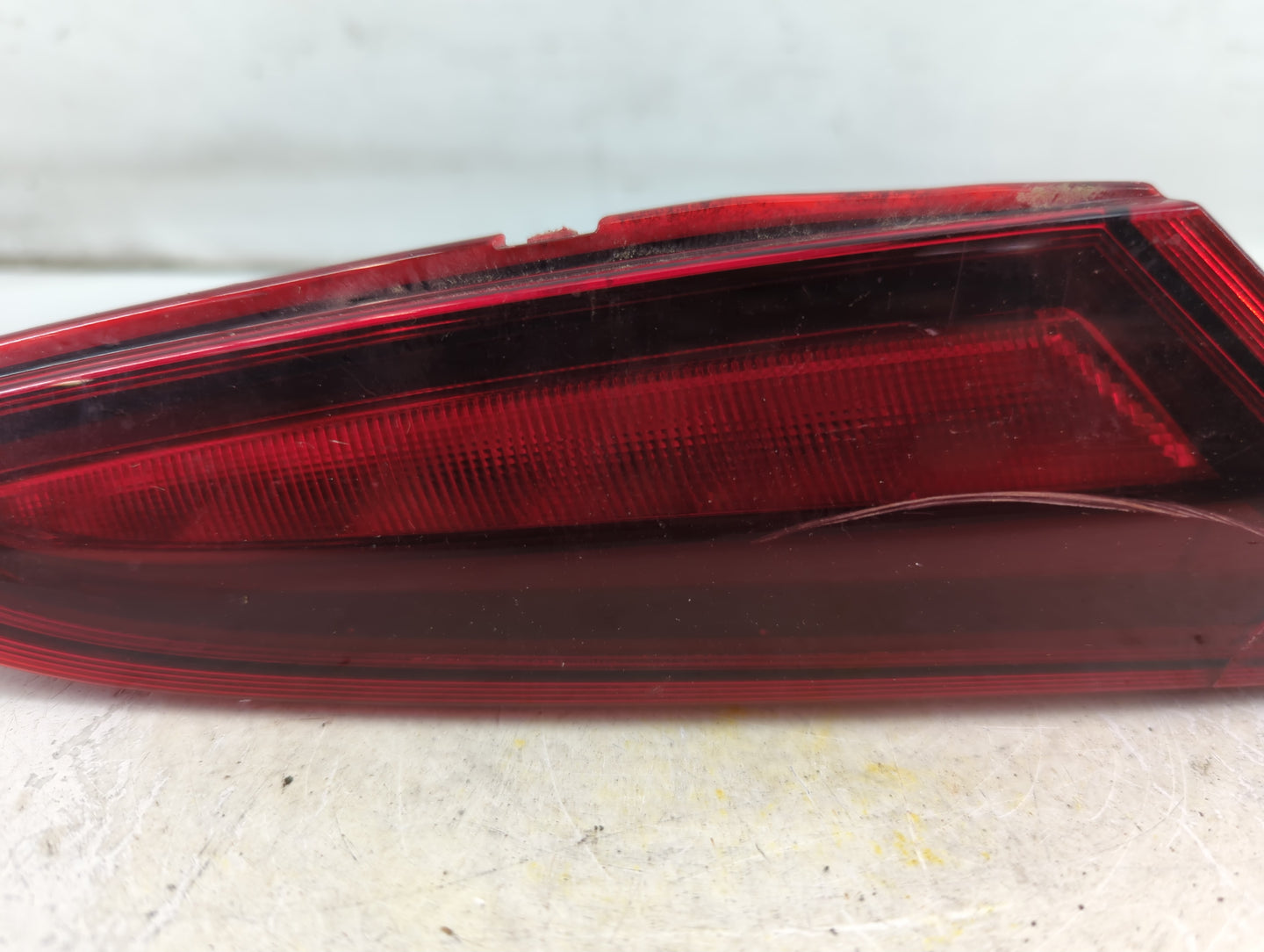 2015 Buick Regal Tail Light Assembly Passenger Right OEM P/N:21080104 22756313-ECE/SAE Fits OEM Used Auto Parts - Oemusedaut