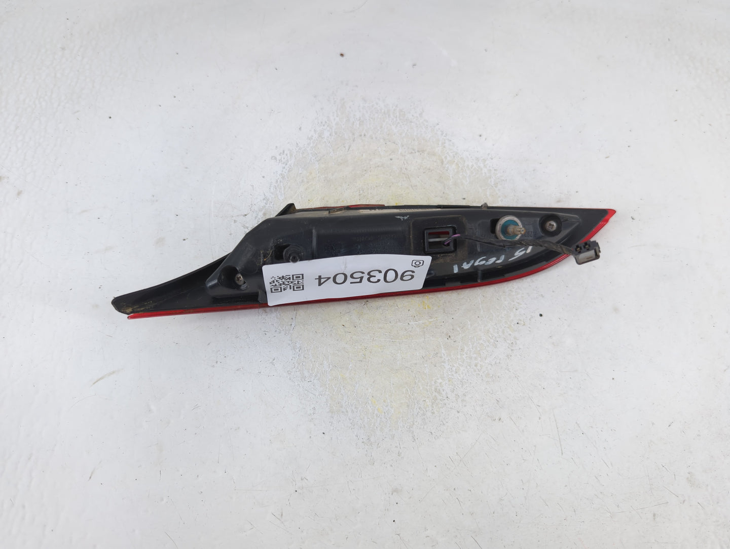 2015 Buick Regal Tail Light Assembly Passenger Right OEM P/N:21080104 22756313-ECE/SAE Fits OEM Used Auto Parts - Oemusedaut