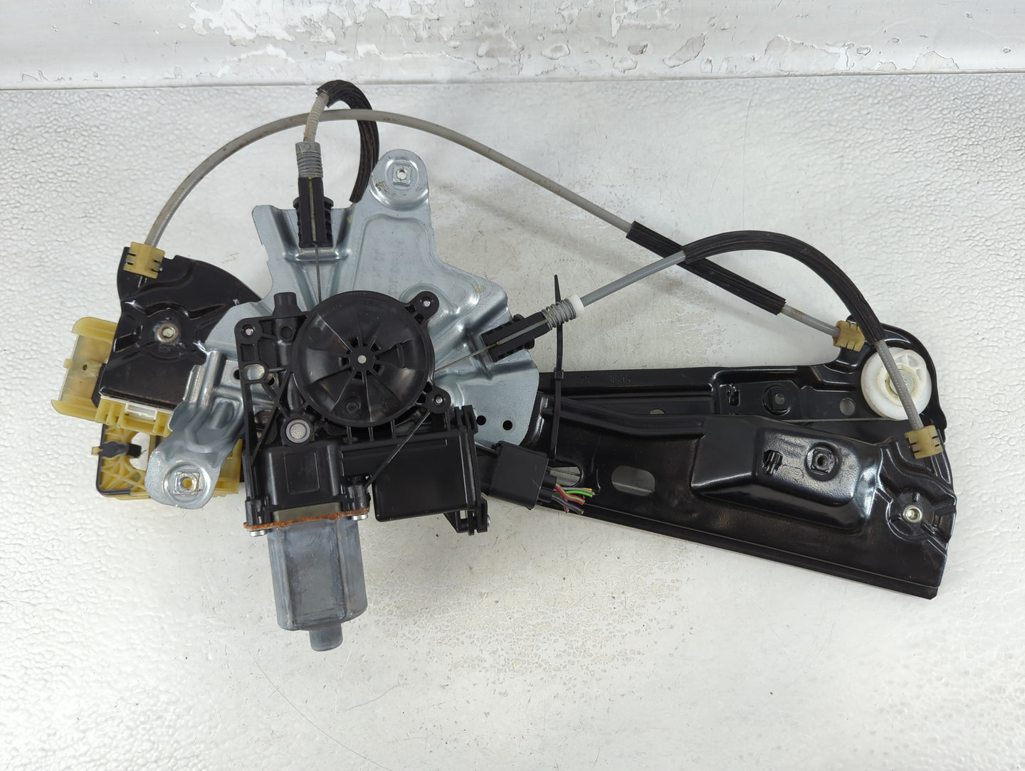 2011-2017 Buick Regal Used Window Regulator Passenger Front 903531 - Oemusedautoparts1.com