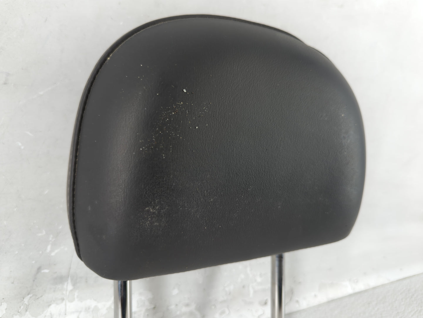 2015 Buick Regal Headrest Head Rest Rear Center Seat Fits OEM Used Auto Parts - Oemusedautoparts1.com