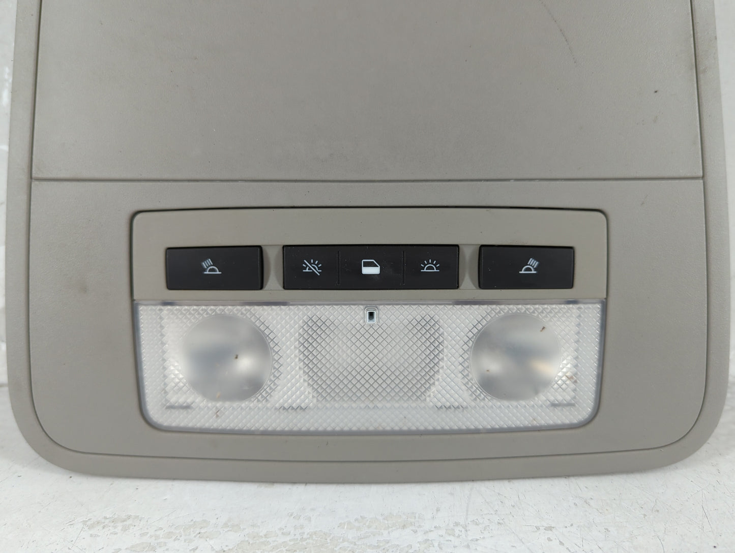 2015 Buick Regal Overhead Roof Console Interior Dome Light - Oemusedautoparts1.com
