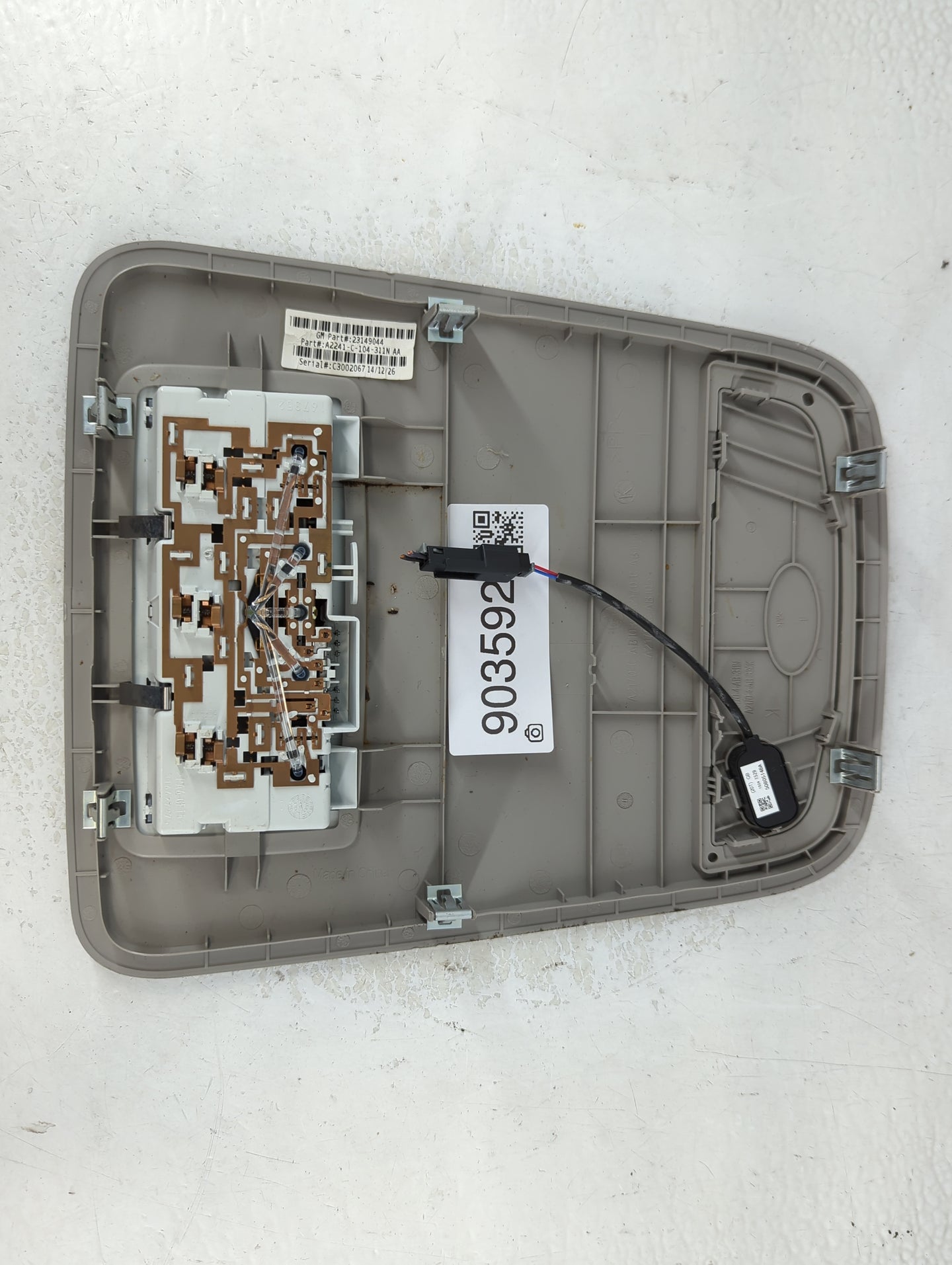 2015 Buick Regal Overhead Roof Console Interior Dome Light - Oemusedautoparts1.com