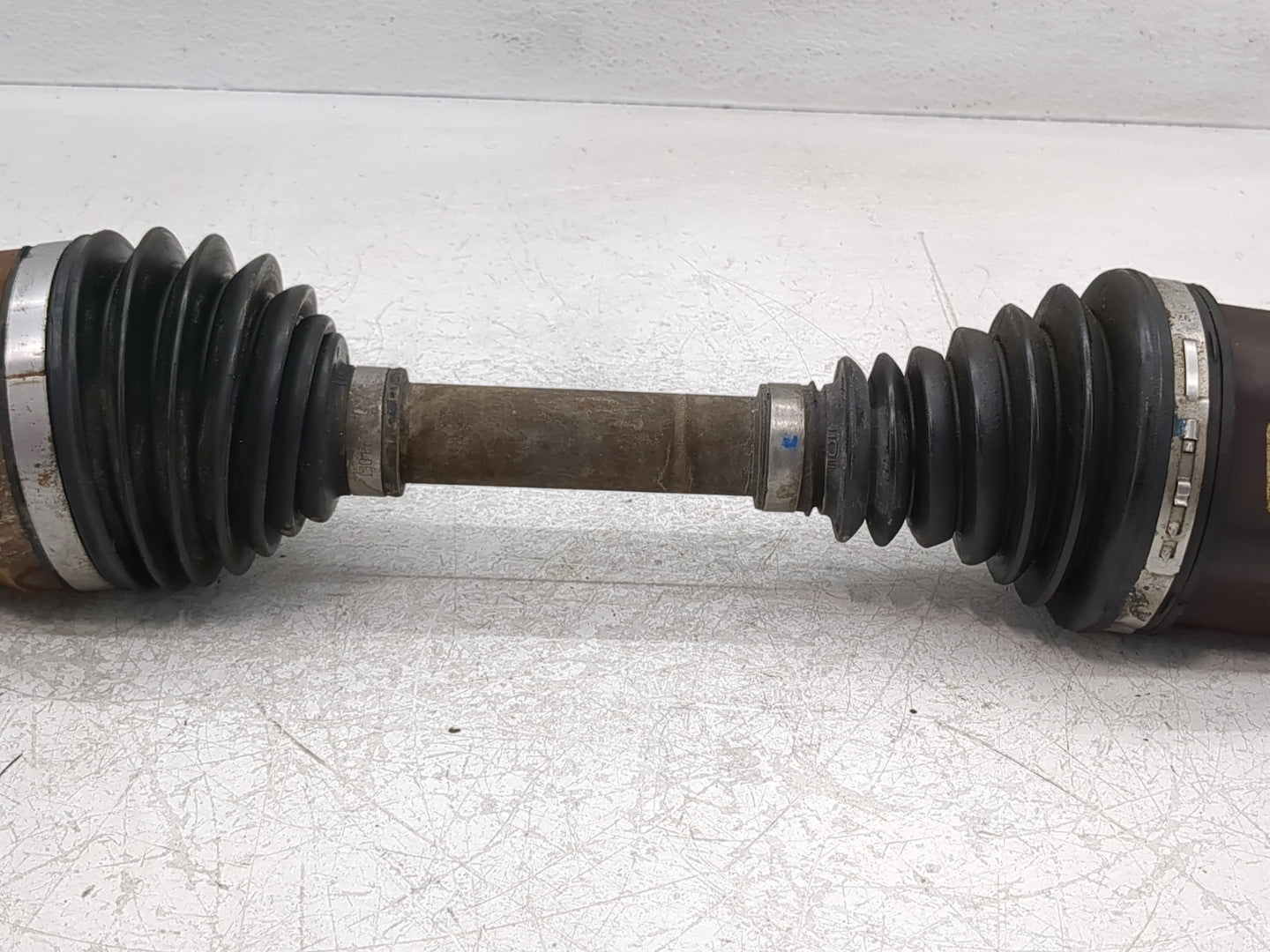 2012-2017 Buick Verano Axle Shaft Front Passenger Cv C/v - Oemusedautoparts1.com