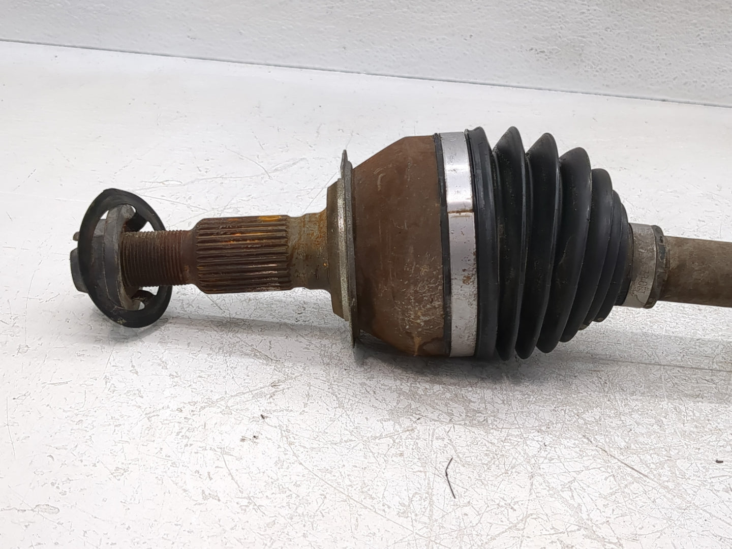 2012-2017 Buick Verano Axle Shaft Front Passenger Cv C/v - Oemusedautoparts1.com