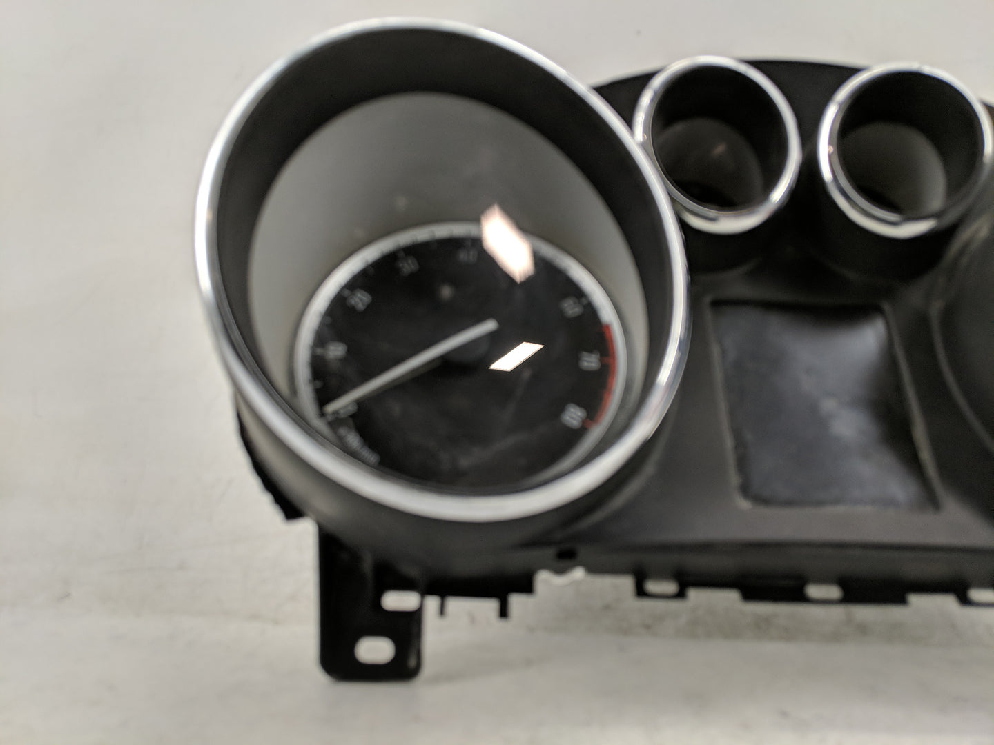 2014-2015 Buick Verano Instrument Cluster Speedometer Gauges P/N:22993180 Fits Fits 2014 2015 OEM Used Auto Parts - Oemuseda