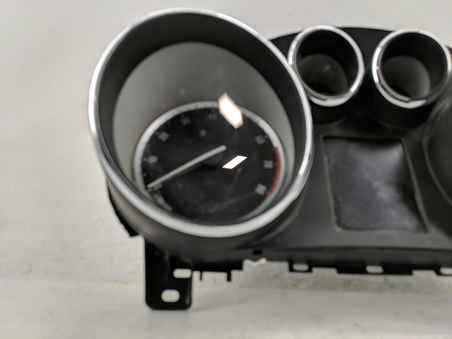 2014-2015 Buick Verano Instrument Cluster Speedometer Gauges P/N:22993180 Fits Fits 2014 2015 OEM Used Auto Parts - Oemuseda