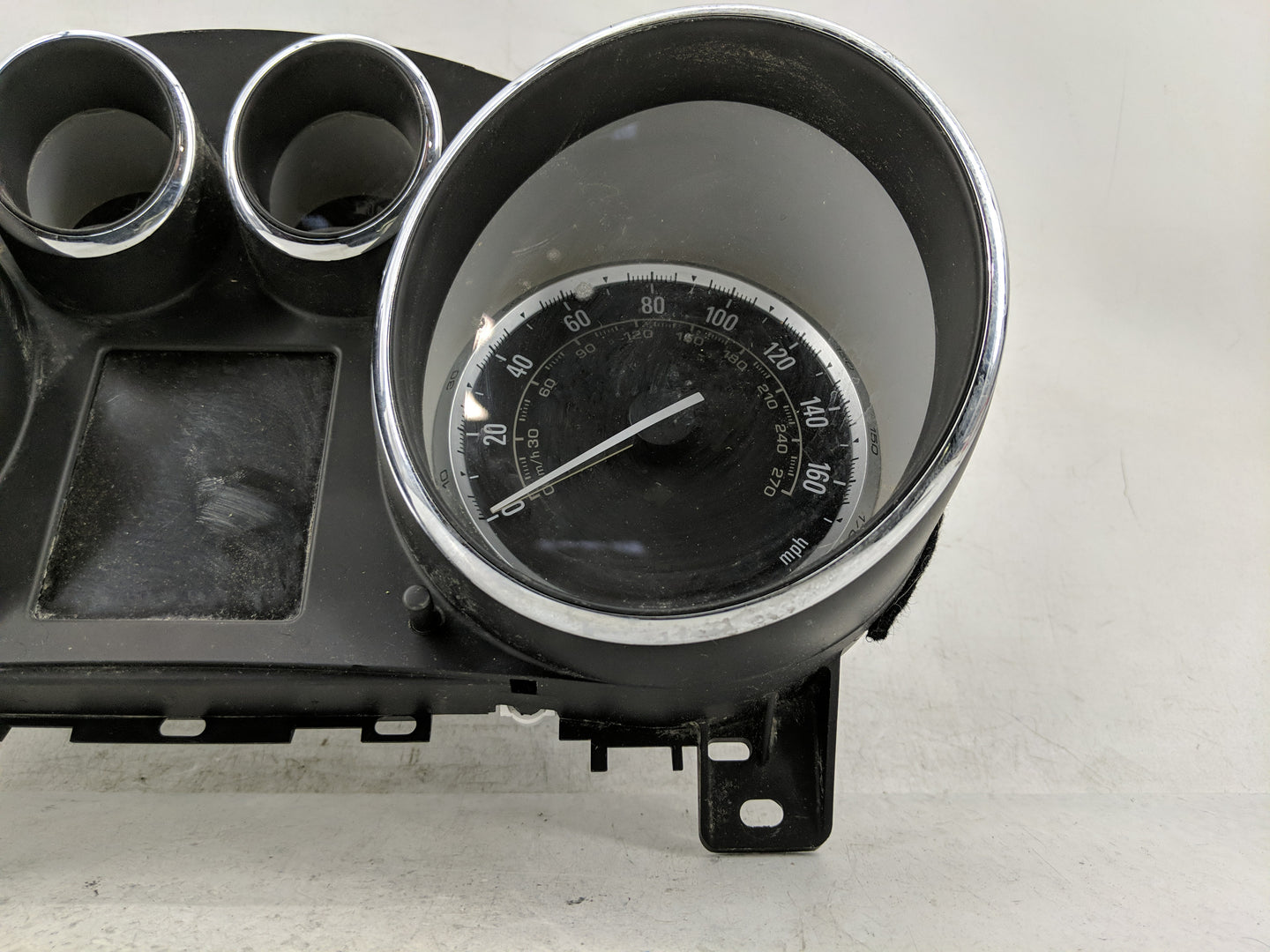 2014-2015 Buick Verano Instrument Cluster Speedometer Gauges P/N:22993180 Fits Fits 2014 2015 OEM Used Auto Parts - Oemuseda