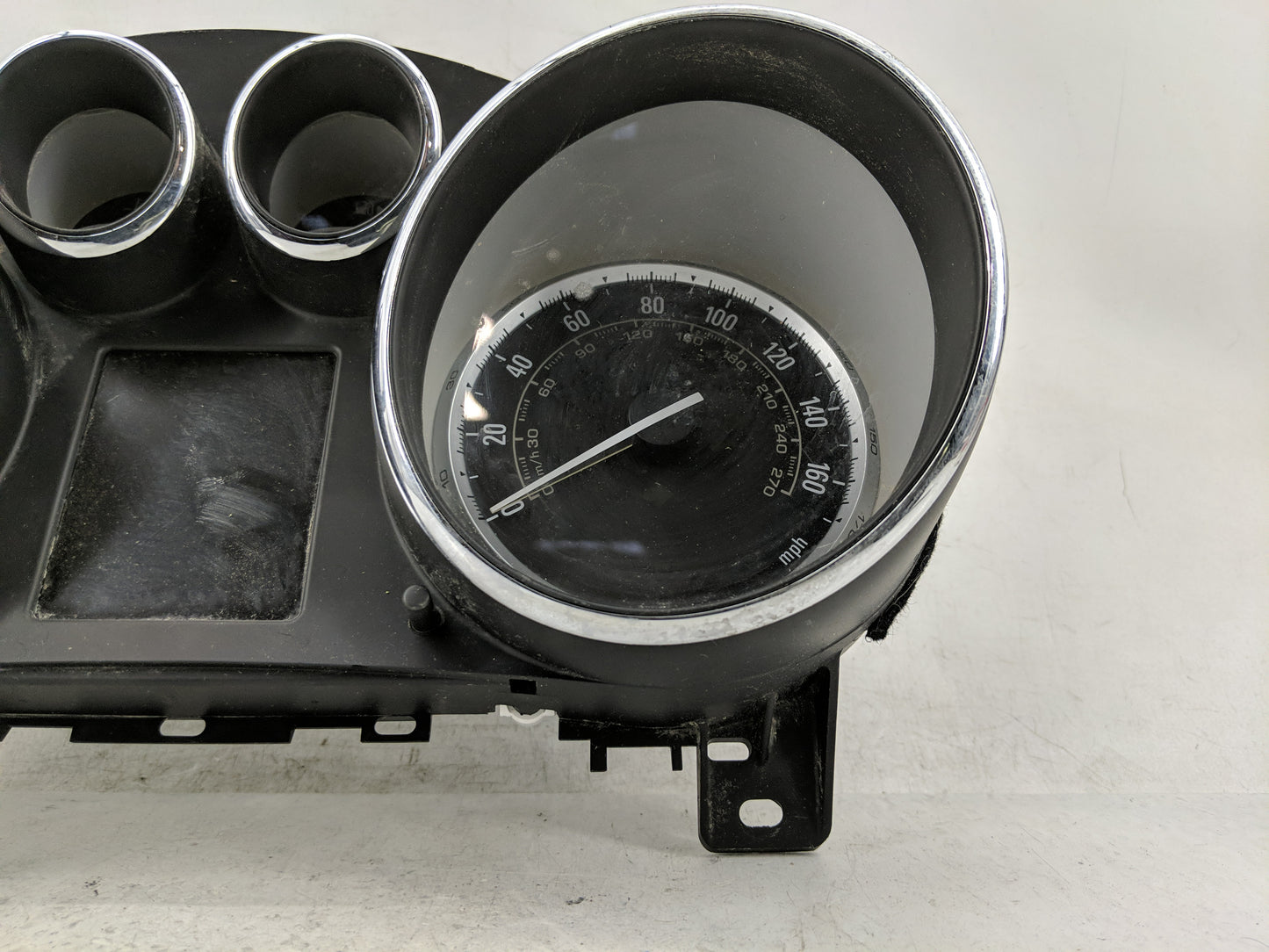 2014-2015 Buick Verano Instrument Cluster Speedometer Gauges P/N:22993180 Fits Fits 2014 2015 OEM Used Auto Parts - Oemuseda