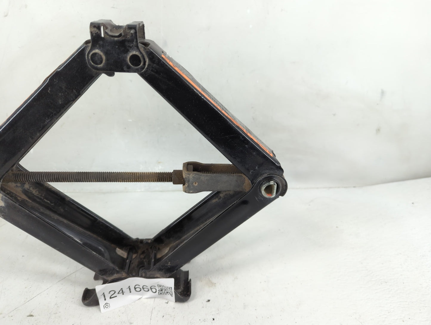 2015 Buick Verano Spare Scissor Car Jack - Oemusedautoparts1.com