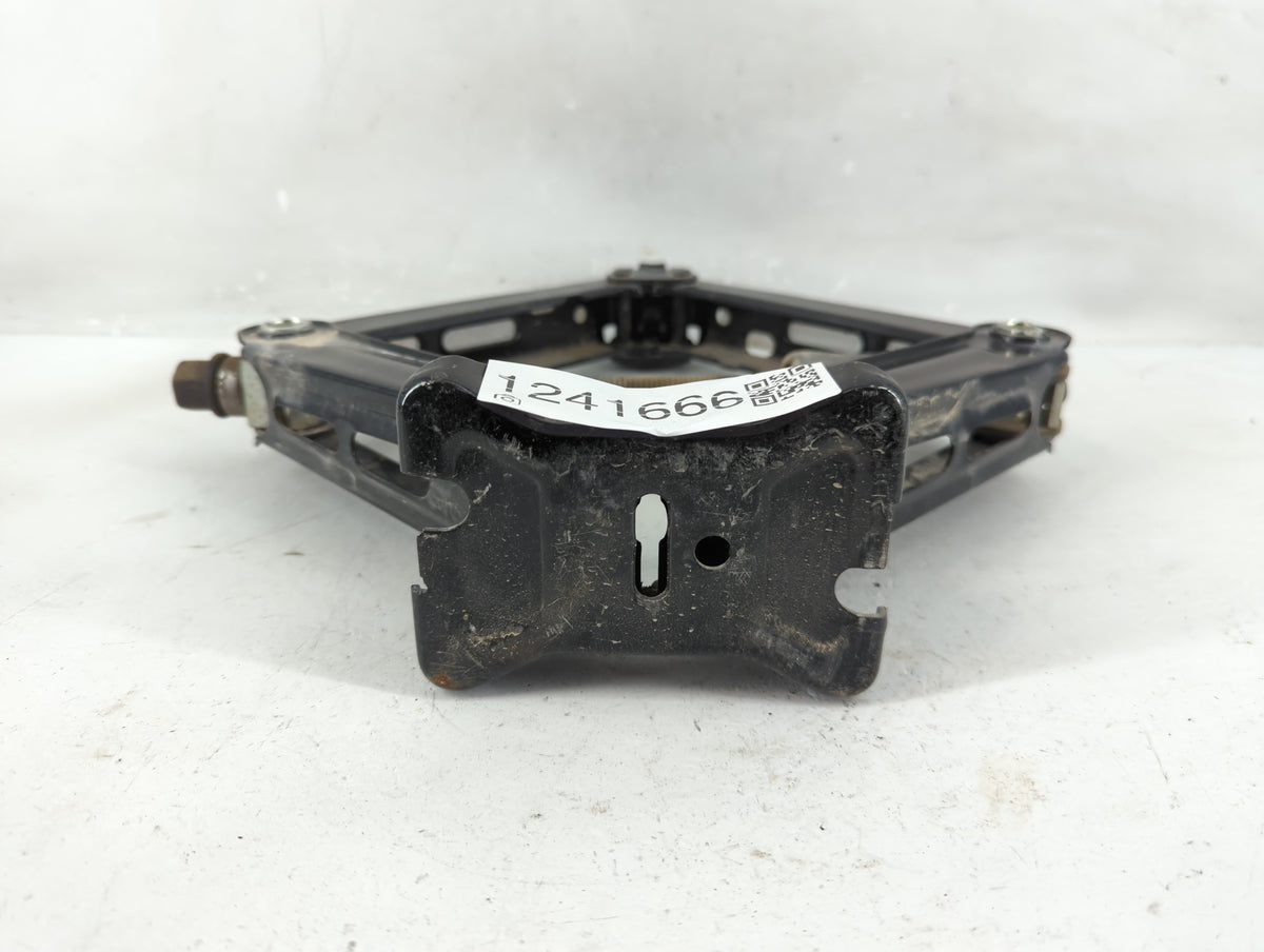 2015 Buick Verano Spare Scissor Car Jack 1241666 - Oemusedautoparts1.com