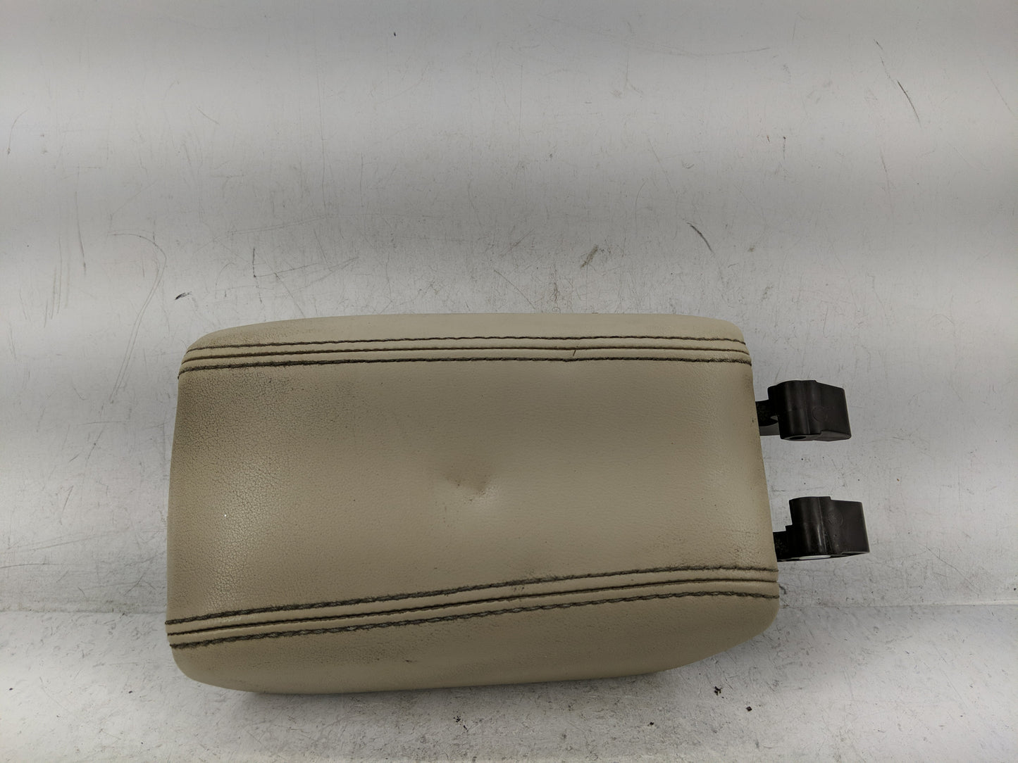 2015-2017 Buick Verano Center Console Armrest Cover Lid Fits Fits 2015 2016 2017 OEM Used Auto Parts - Oemusedautoparts1.com