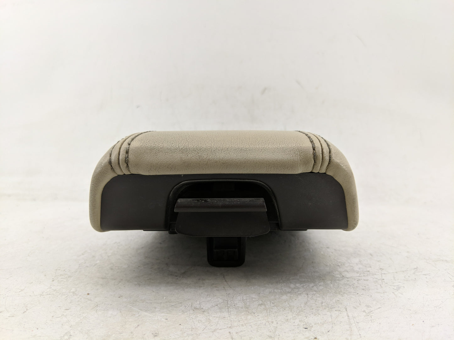2015-2017 Buick Verano Center Console Armrest Cover Lid Fits Fits 2015 2016 2017 OEM Used Auto Parts - Oemusedautoparts1.com