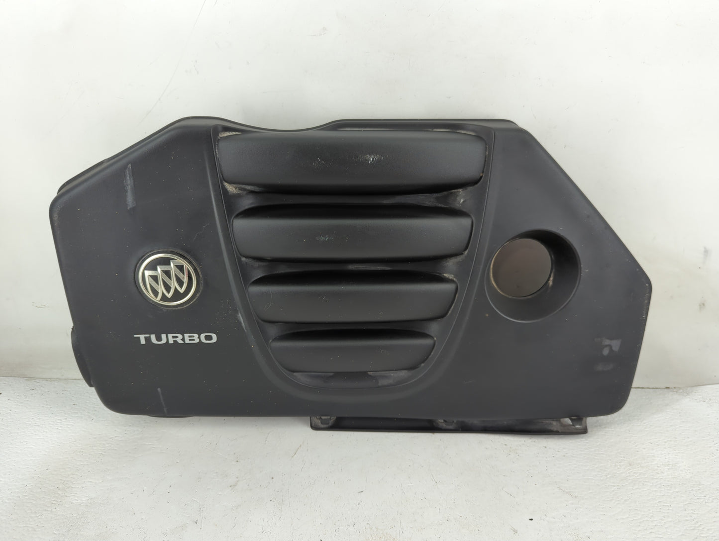 2015 Buick Verano Engine Cover - Oemusedautoparts1.com