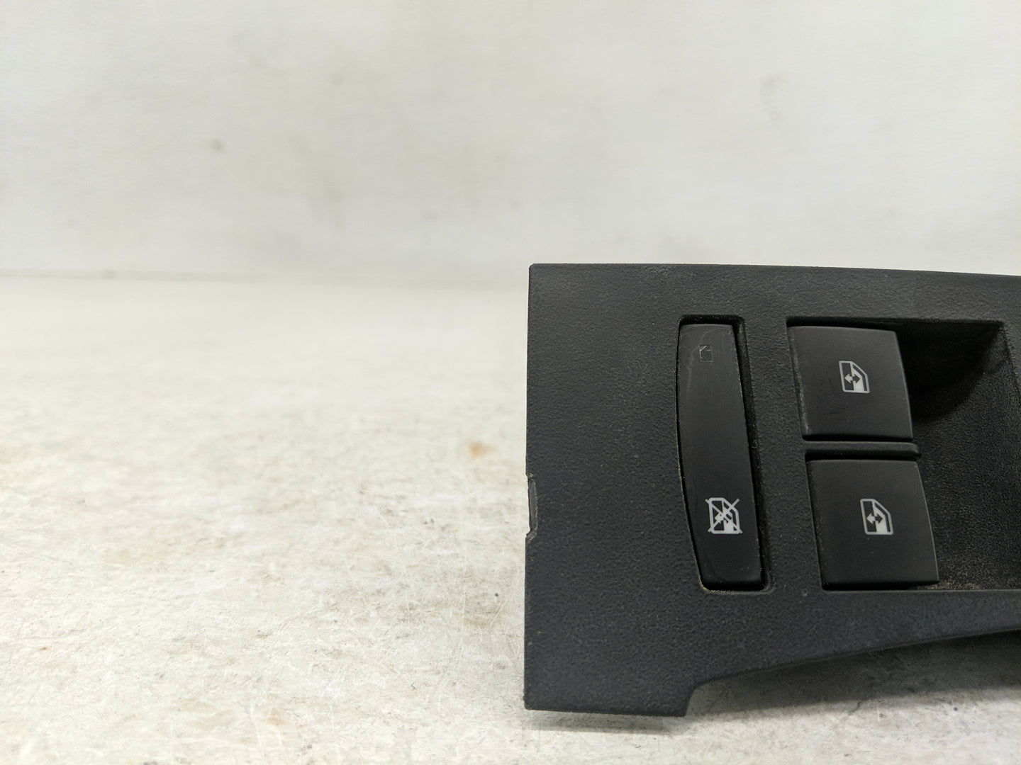 2015-2017 Buick Verano Master Power Window Switch Replacement Driver Side Left Fits Fits 2015 2016 2017 OEM Used Auto Parts 