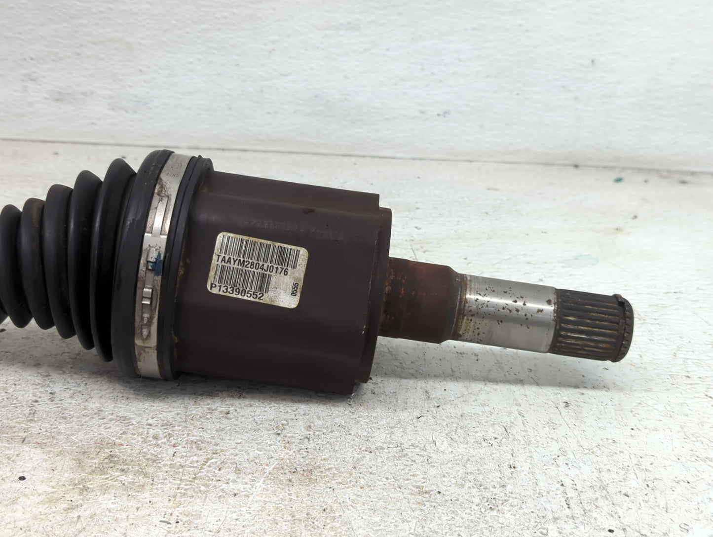 2012-2017 Buick Verano Axle Shaft Front Passenger Cv C/v - Oemusedautoparts1.com