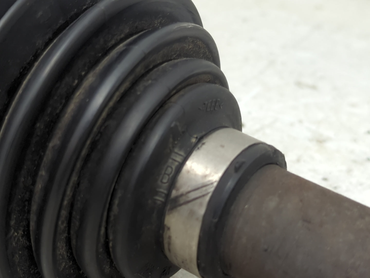 2012-2017 Buick Verano Axle Shaft Front Passenger Cv C/v - Oemusedautoparts1.com