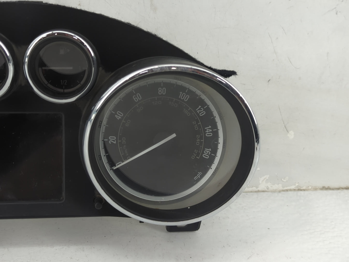 2014-2015 Buick Verano Instrument Cluster Speedometer Gauges P/N:22993180 AFA5 Fits Fits 2014 2015 OEM Used Auto Parts - Oem