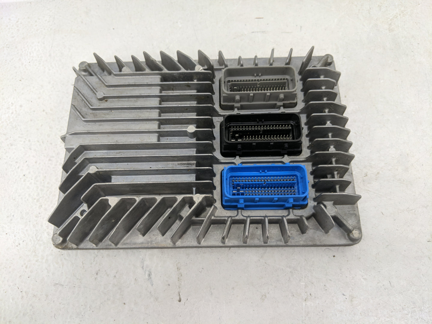 2015 Buick Verano Body Control Module Bcm Inner Cabin Fuse Box - Oemusedautoparts1.com