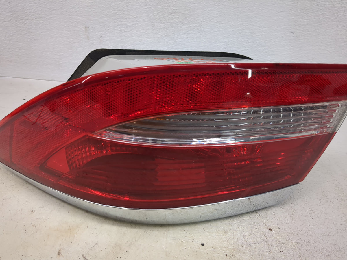 2012-2017 Buick Verano Passenger Right Side Deck Lid Mounted Tail Light 1513475 - Oemusedautoparts1.com