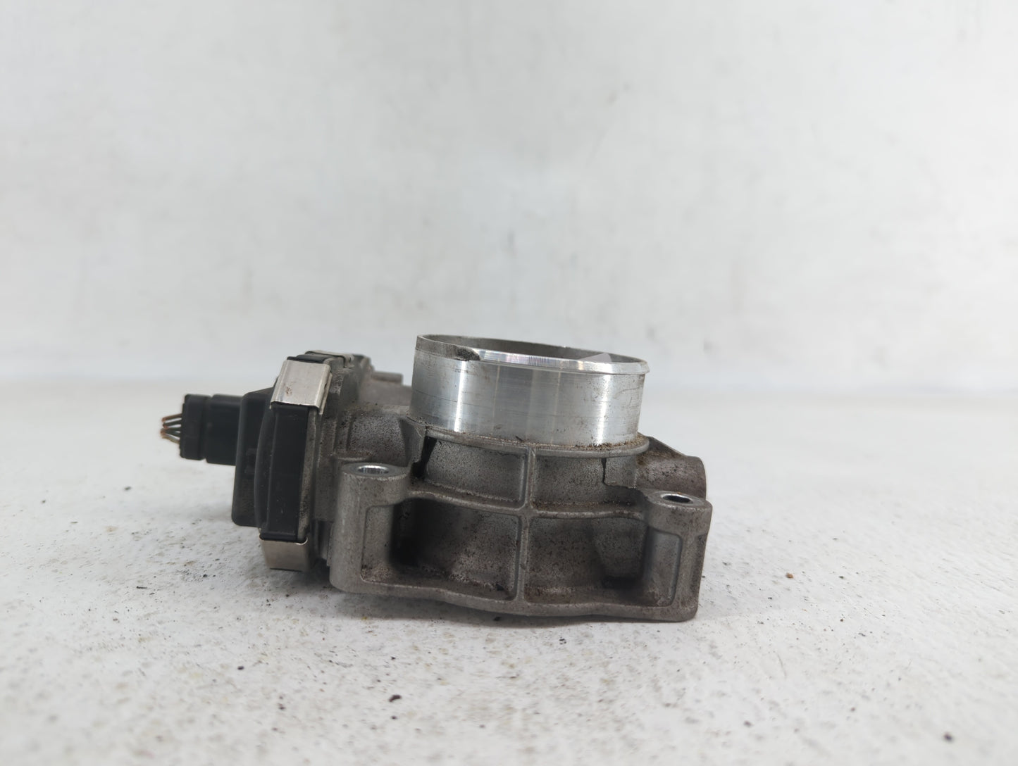 2012-2015 Buick Verano Throttle Body P/N:12627217DA 12632101CA Fits Fits 2012 2013 2014 2015 OEM Used Auto Parts - Oemusedau