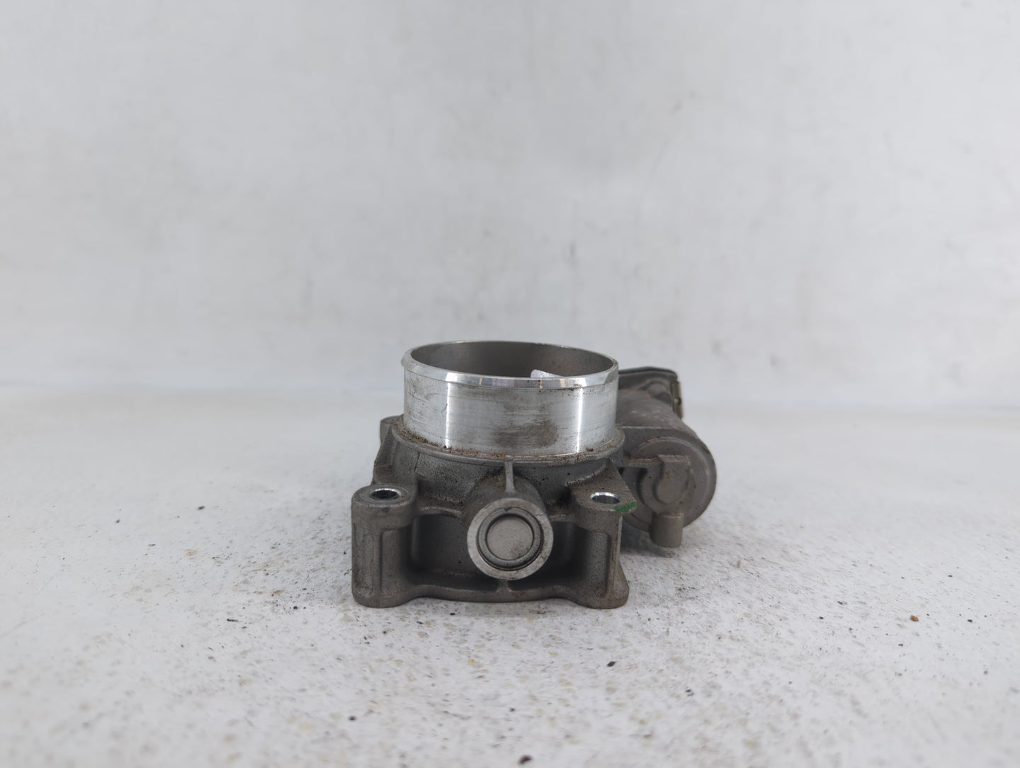 2012-2015 Buick Verano Throttle Body P/N:12627217DA 12632101CA Fits Fits 2012 2013 2014 2015 OEM Used Auto Parts - Oemusedau