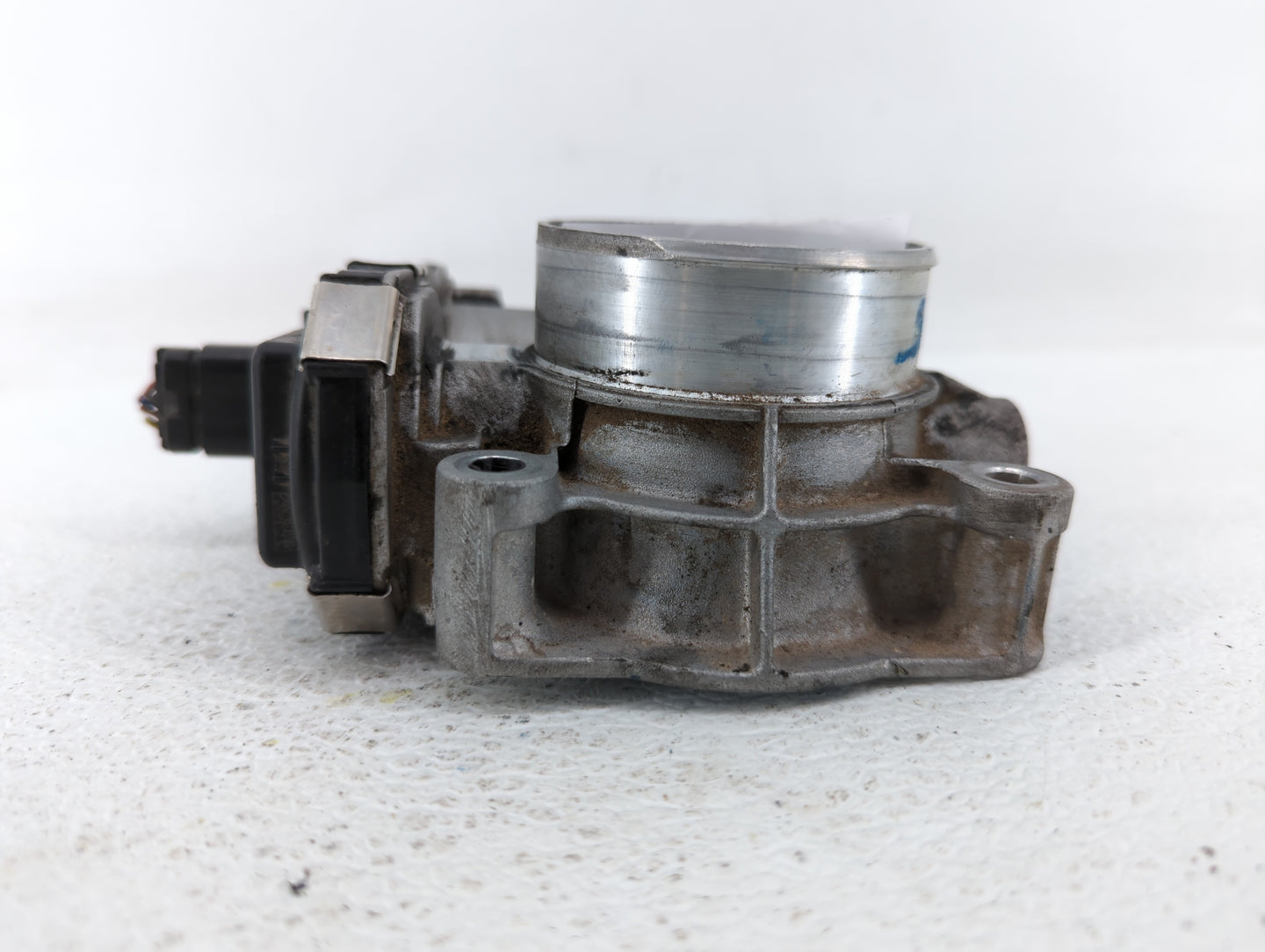 2012-2015 Buick Verano Throttle Body P/N:12627217DA 12632101CA Fits Fits 2012 2013 2014 2015 OEM Used Auto Parts - Oemusedau