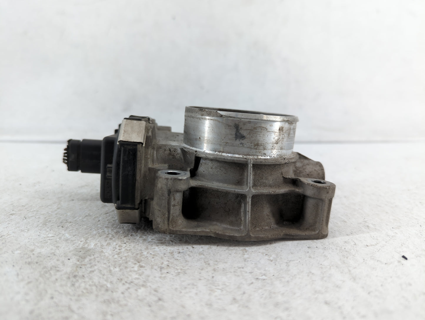 2012-2015 Buick Verano Throttle Body P/N:12627217DA 12632101CA Fits Fits 2012 2013 2014 2015 OEM Used Auto Parts - Oemusedau