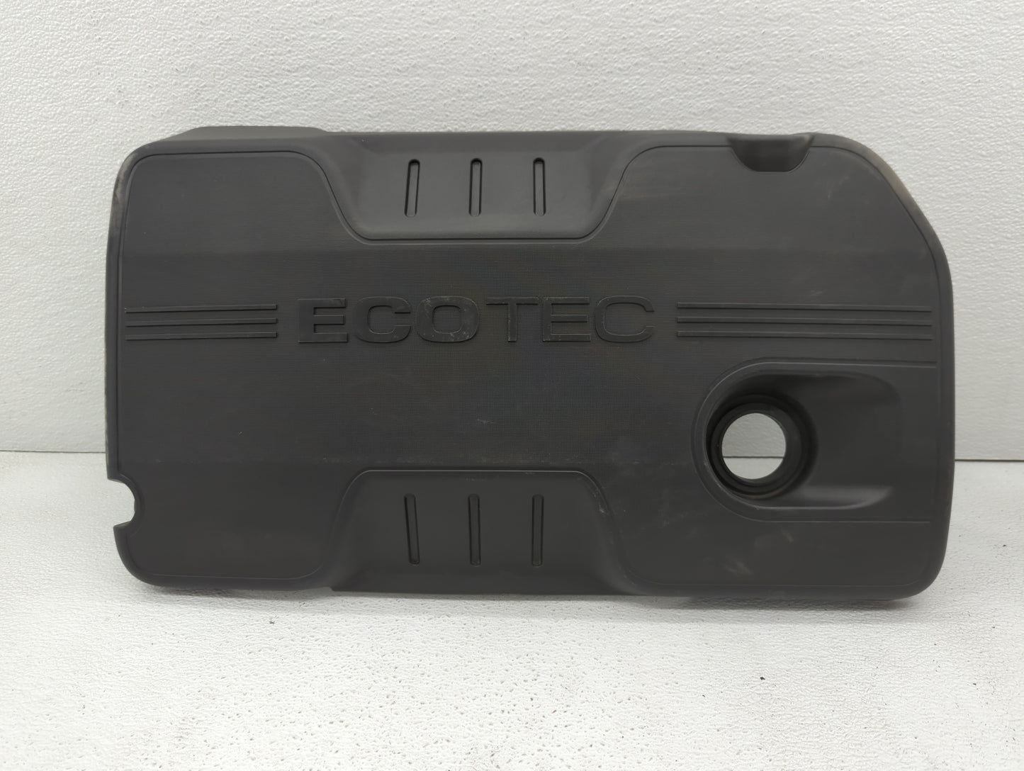 2015 Buick Verano Engine Cover - Oemusedautoparts1.com