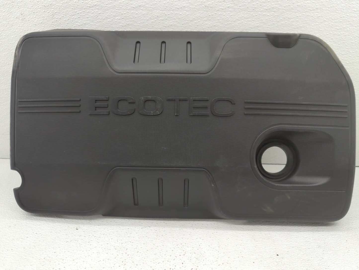 2015 Buick Verano Engine Cover - Oemusedautoparts1.com
